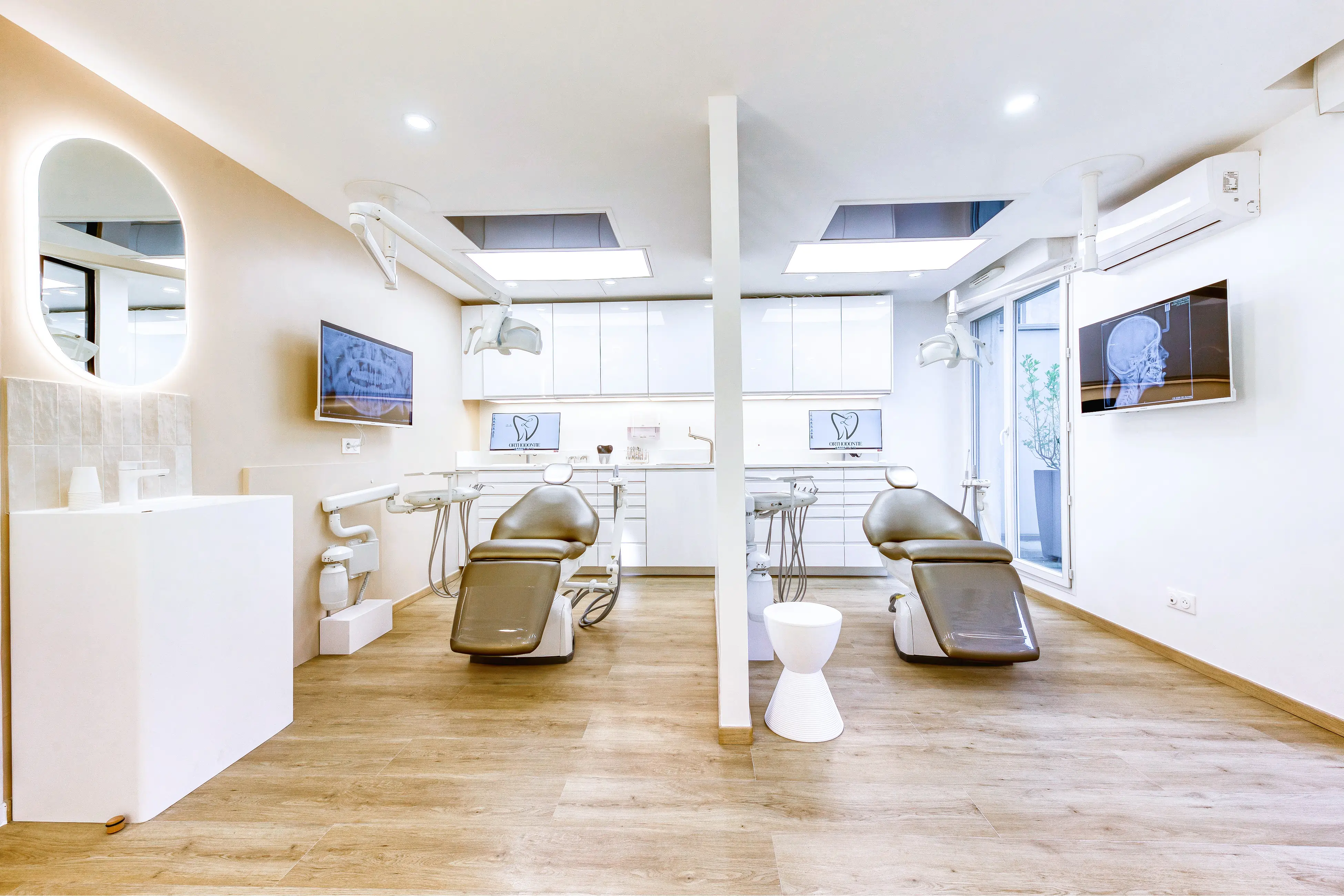 Salle de soins orthodontiques équipée